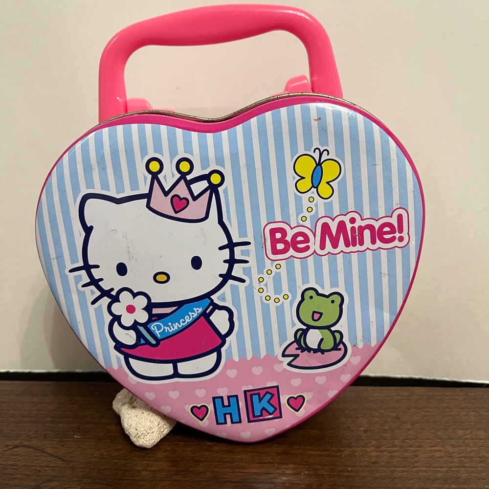 Hello Kitty lunch box